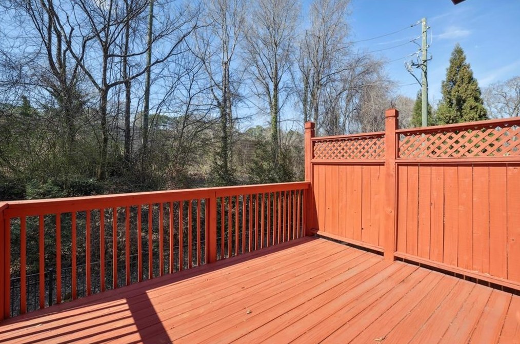 2836 Overlook Ct, Atlanta GA  30324-7503 exterior