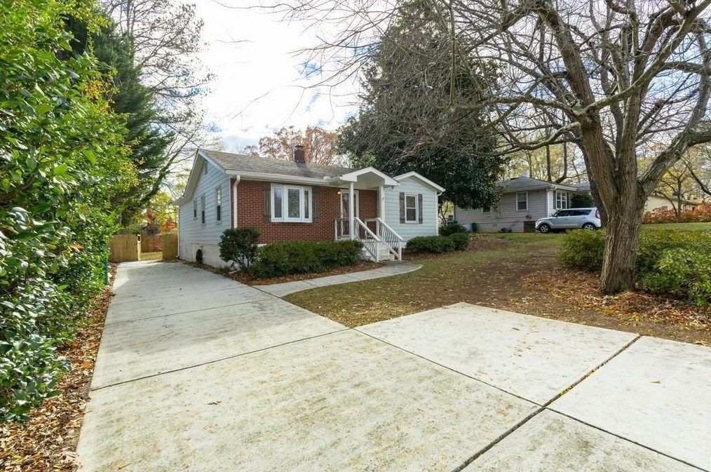 980 Pinedale Dr, Smyrna GA  30080-4259 exterior