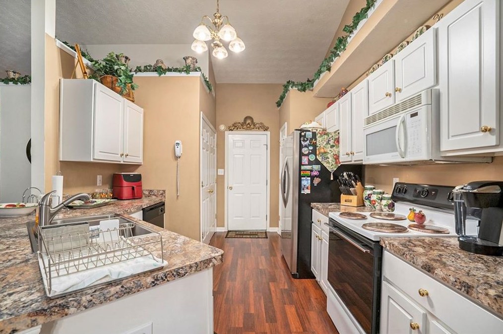 404 Jasmine Trl, Athens GA 30606-6507 exterior