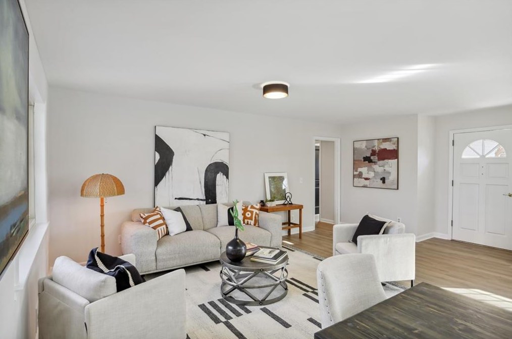 3710 Hickory Cir, Smyrna GA  30080-5618 exterior