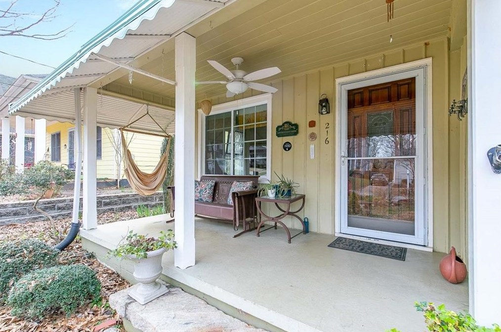 216 Ridgeland Ave, Decatur GA  30030-2056 exterior