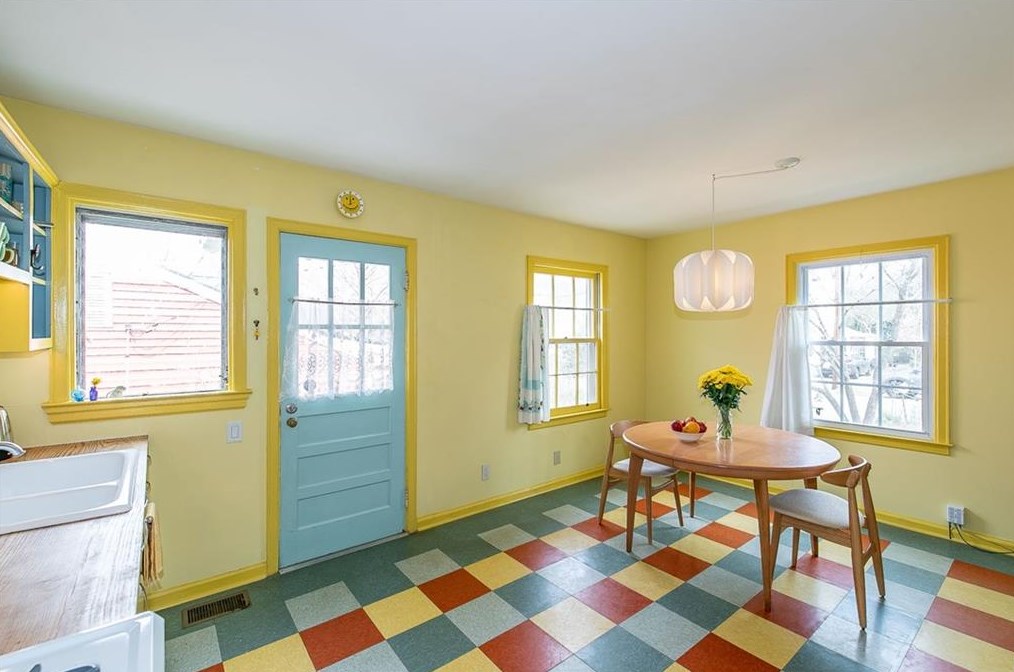 216 Ridgeland Ave, Decatur GA  30030-2056 exterior