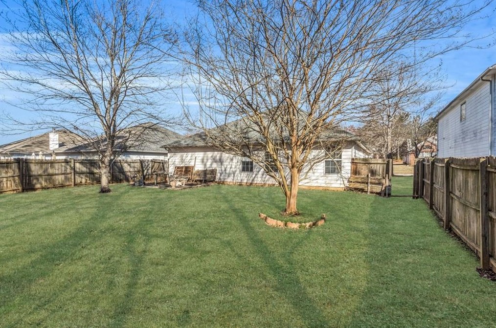 4909 Truitt Ln, Decatur GA  30035-4325 exterior