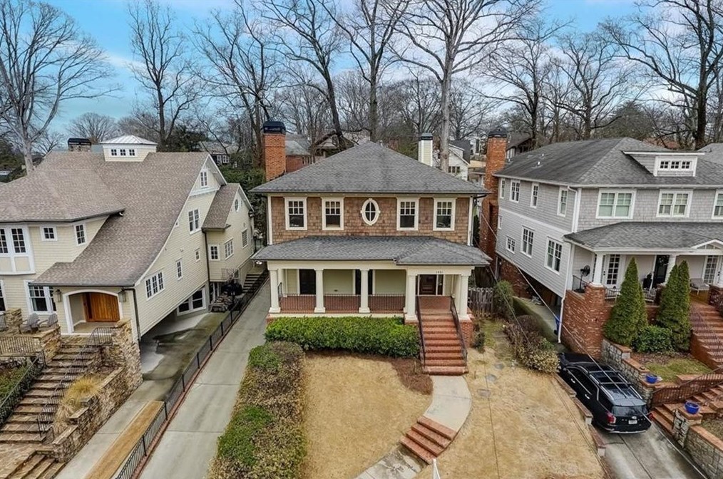 1421 Wessyngton Rd, Atlanta GA  30306-3245 exterior