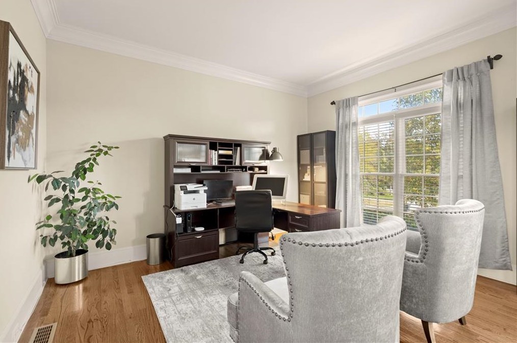 1525 Glenhaven Way, Lawrenceville GA  30043-4938 exterior