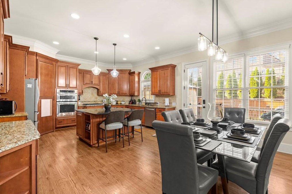 1525 Glenhaven Way, Lawrenceville GA  30043-4938 exterior