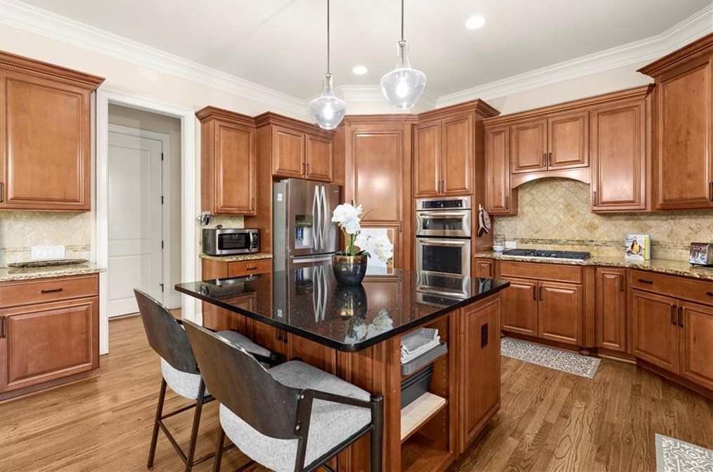 1525 Glenhaven Way, Lawrenceville GA  30043-4938 exterior