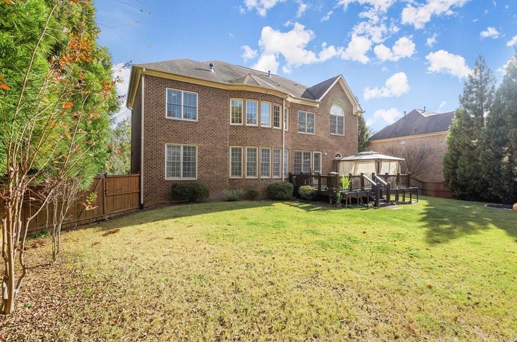 1525 Glenhaven Way, Lawrenceville GA  30043-4938 exterior