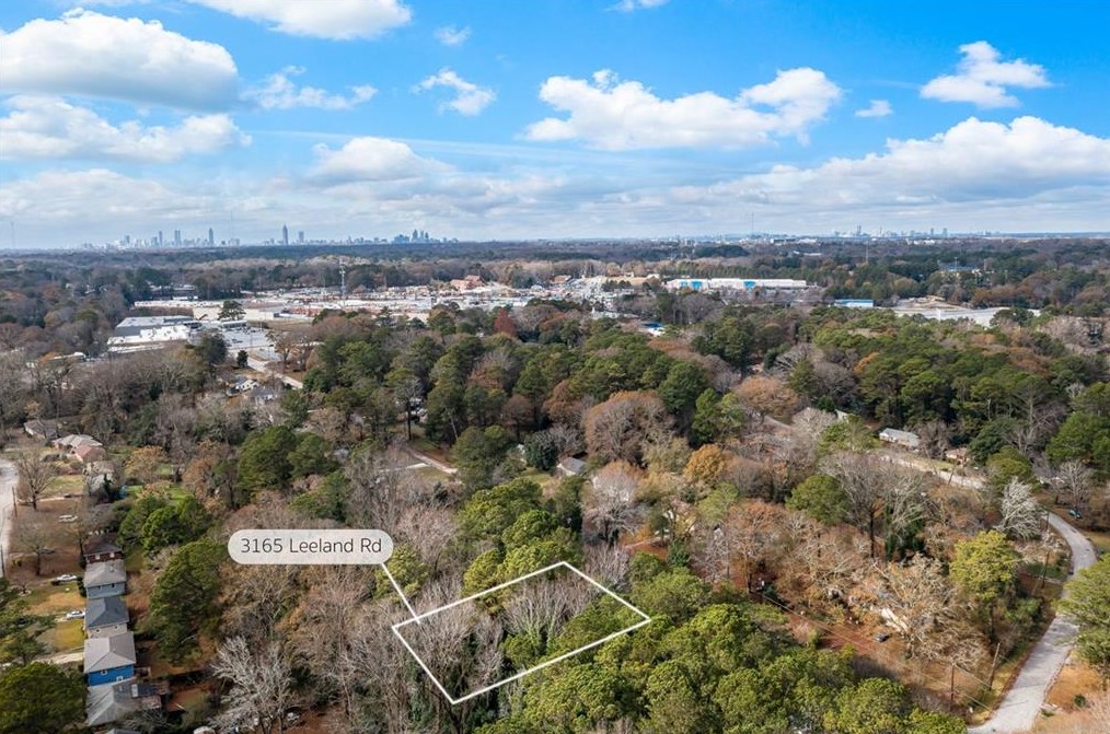 3165 Leeland Rd, Decatur GA  30032-2838 exterior