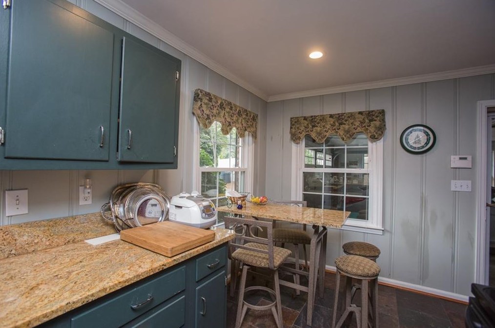 2484 Lavista Rd, Decatur GA  30033-1921 exterior