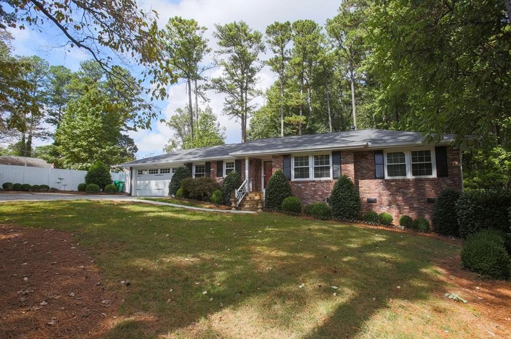 2484 Lavista Rd, Decatur GA  30033-1921 exterior