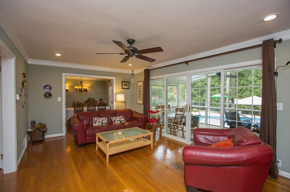 2484 Lavista Rd, Decatur GA  30033-1921 exterior