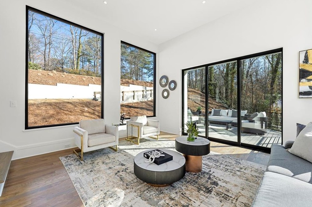 4880 Rebel Trl, Atlanta GA  30327 exterior