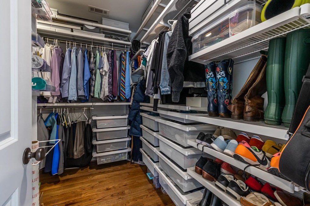 1375 Fenway Cir, Decatur GA  30030-4521 exterior