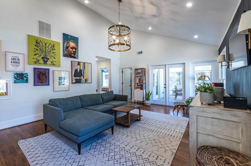 1375 Fenway Cir, Decatur GA  30030-4521 exterior