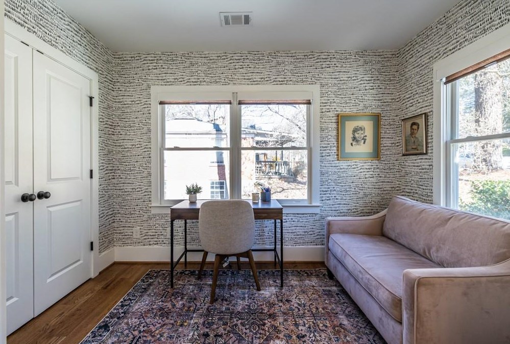 1375 Fenway Cir, Decatur GA  30030-4521 exterior