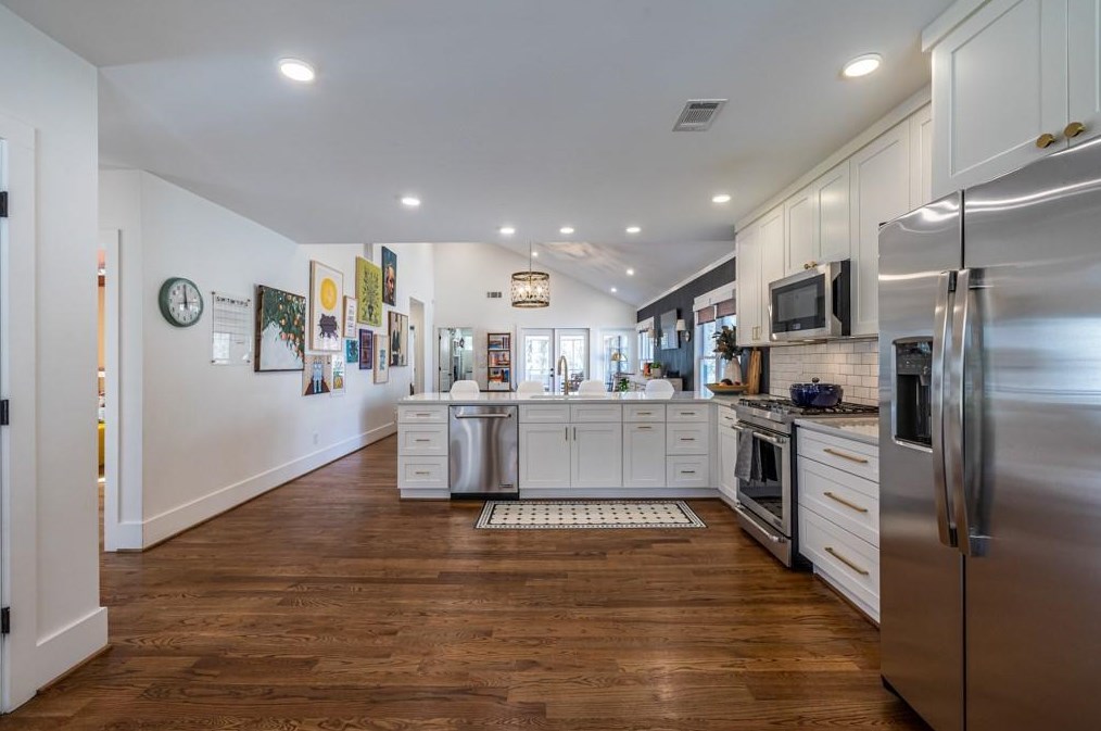 1375 Fenway Cir, Decatur GA  30030-4521 exterior