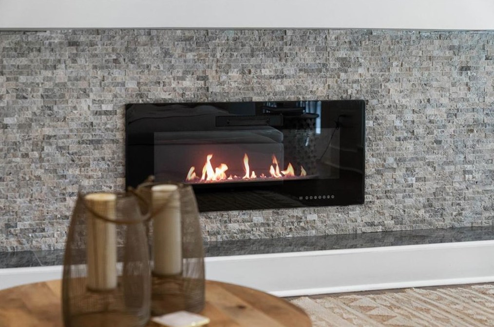 5608 Sherrell Dr, Atlanta GA  30342-1307 exterior