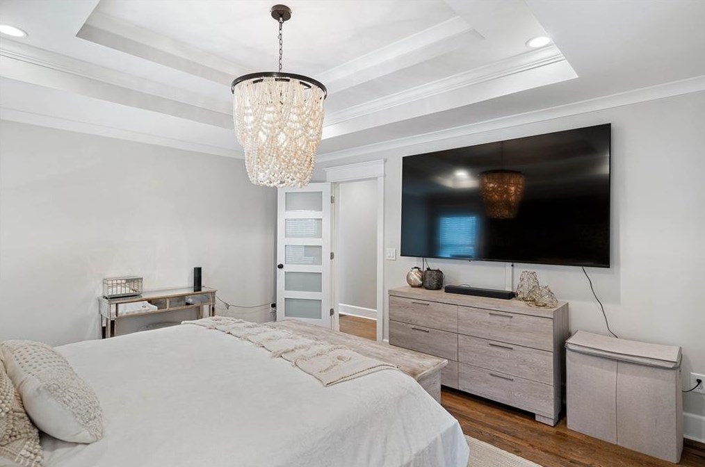 5608 Sherrell Dr, Atlanta GA  30342-1307 exterior