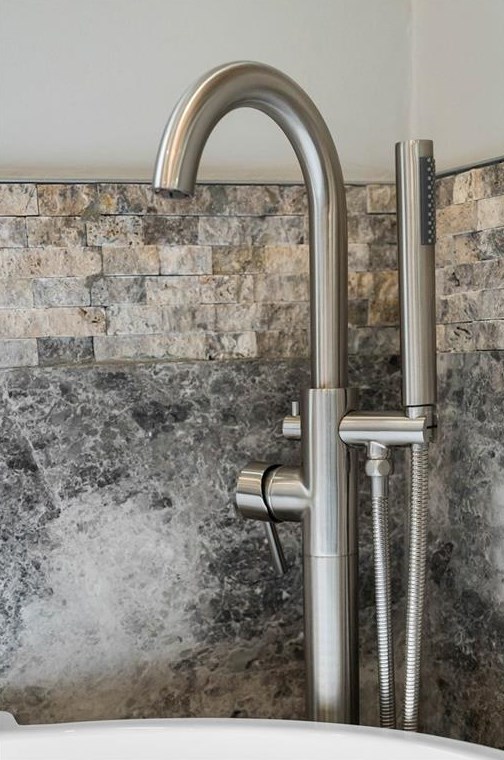 5608 Sherrell Dr, Atlanta GA  30342-1307 exterior