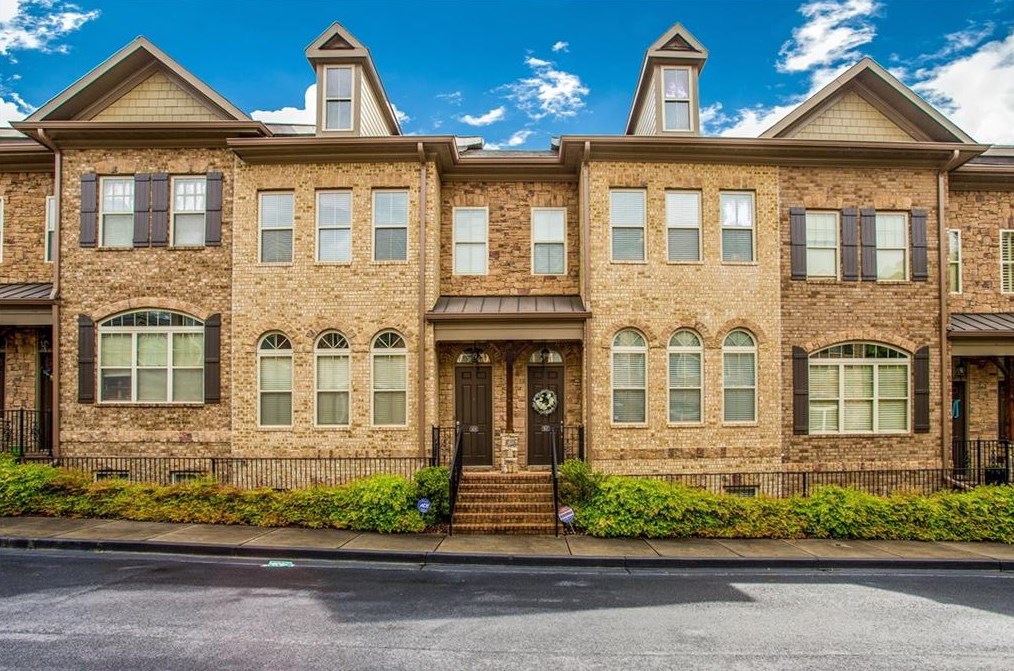 907 Telfair Close, Atlanta GA  30350-4913 exterior