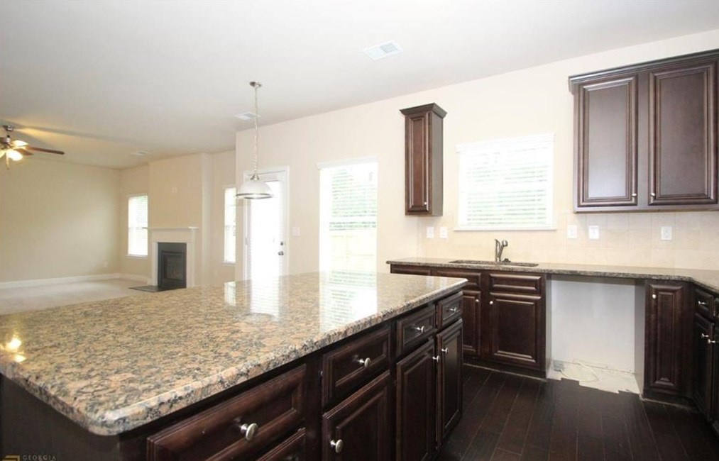 7699 Brazos Trl, Fairburn GA  30213-5403 exterior