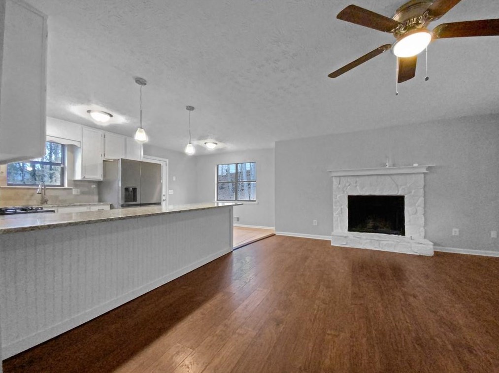 301 Brooks St, Dallas GA  30157-9538 exterior