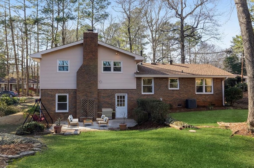 3859 Redbud Ct, Smyrna GA  30082-3354 exterior