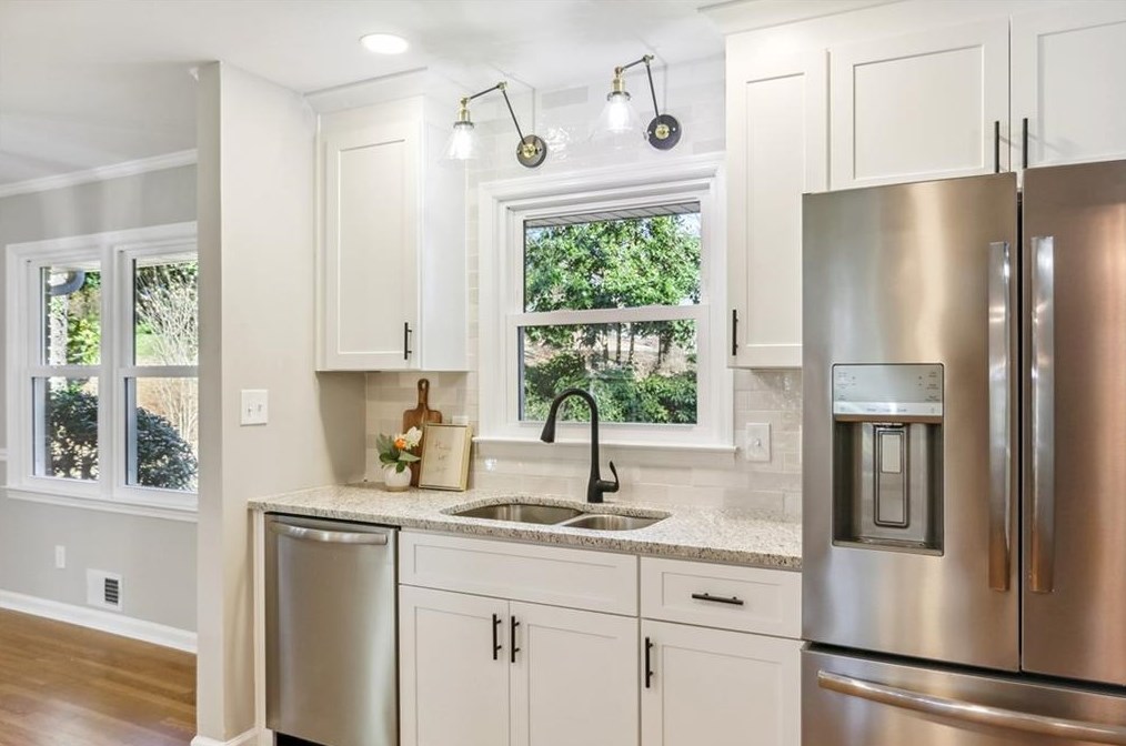 3859 Redbud Ct, Smyrna GA  30082-3354 exterior