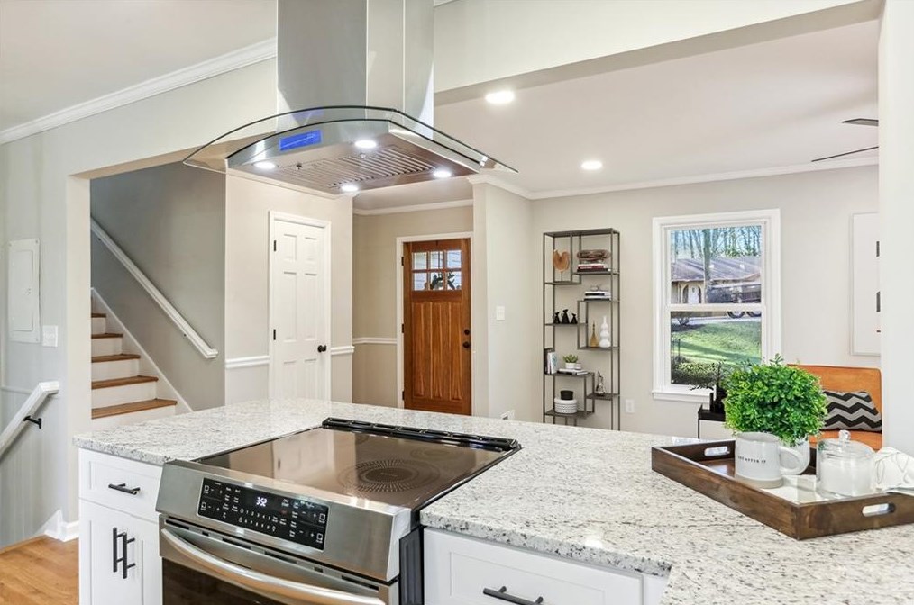 3859 Redbud Ct, Smyrna GA  30082-3354 exterior