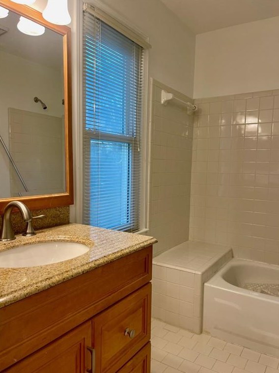 692 Stratford Green Way, Avondale Est GA  30002-1367 exterior