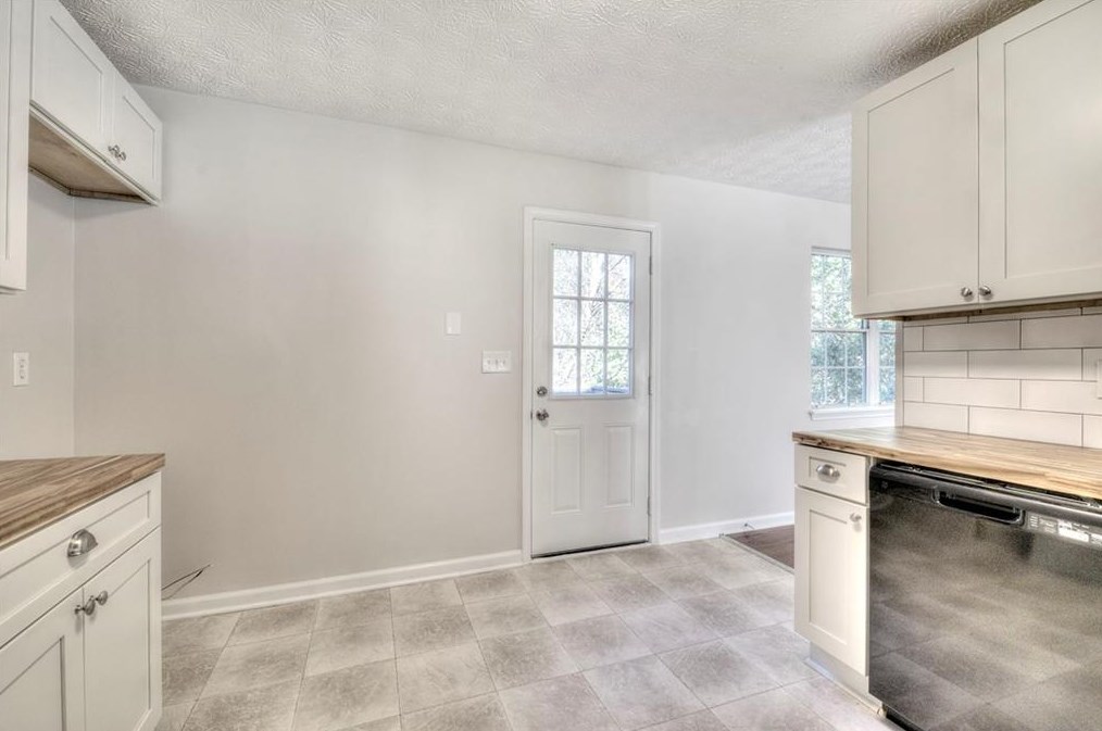 276 Bethel Dr, Dallas GA  30157-6814 exterior