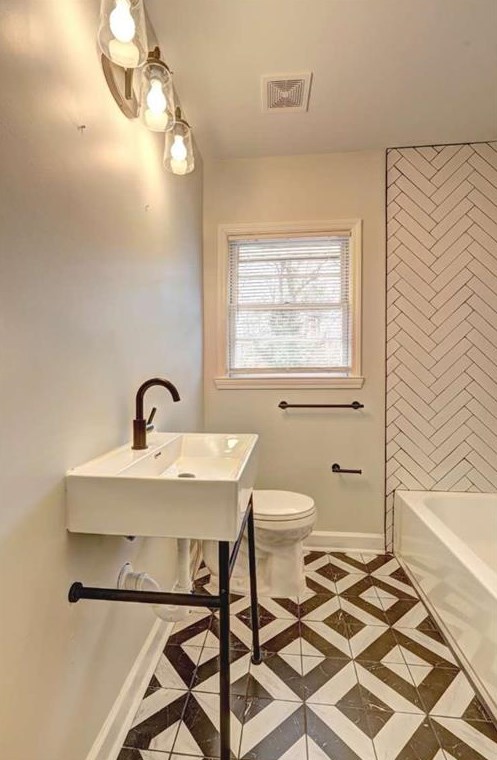 1634 Columbia Pl, Decatur GA  30032-4621 exterior