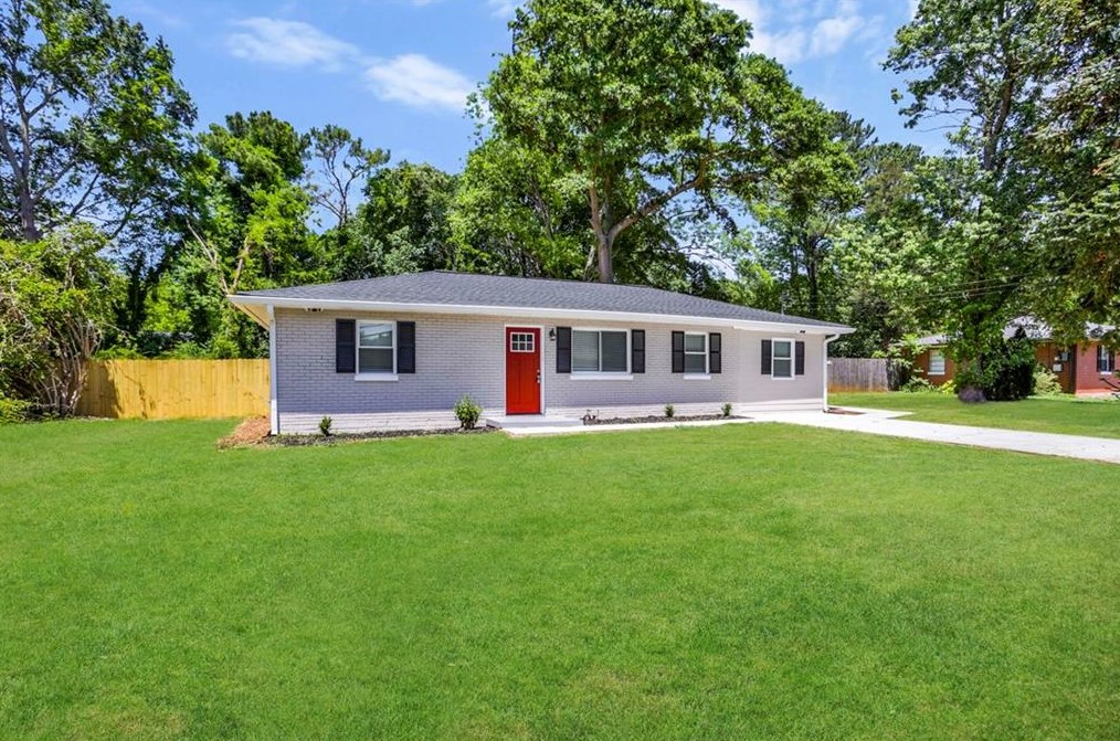 335 Hurt Rd, Smyrna GA  30082-3032 exterior