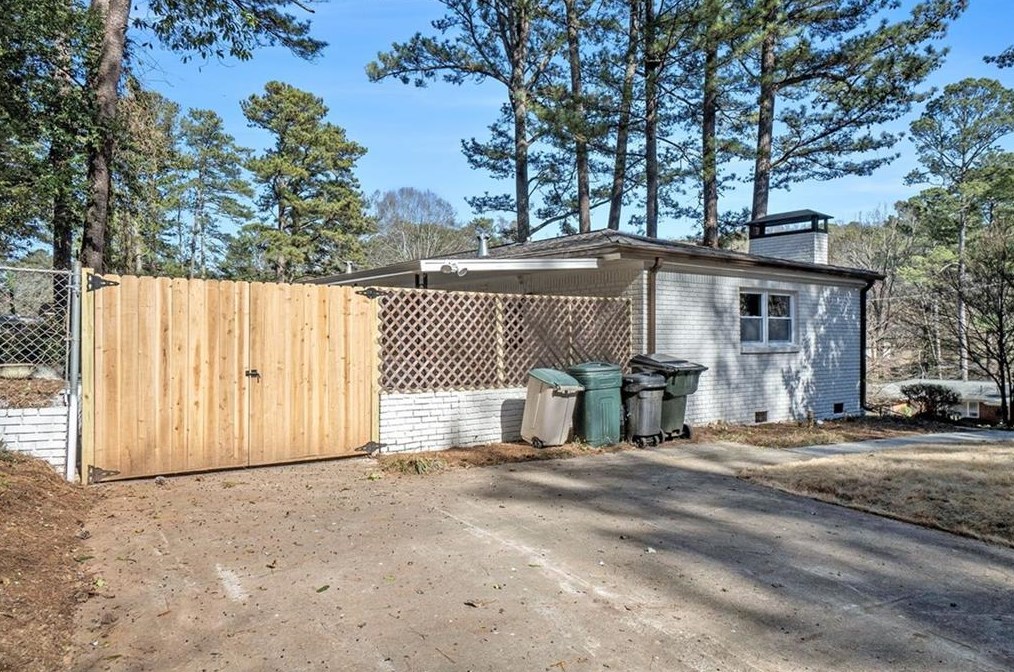 2400 Woodacres Rd, Atlanta GA  30345-1641 exterior