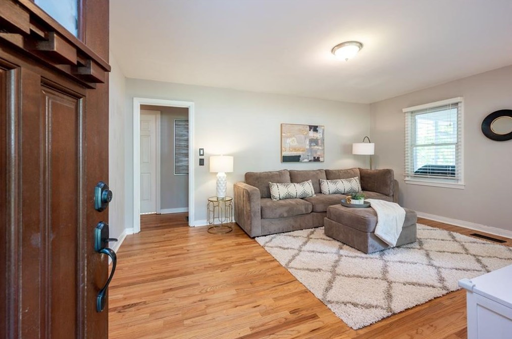 1000 Gaylemont Cir, Decatur GA  30033-4813 exterior