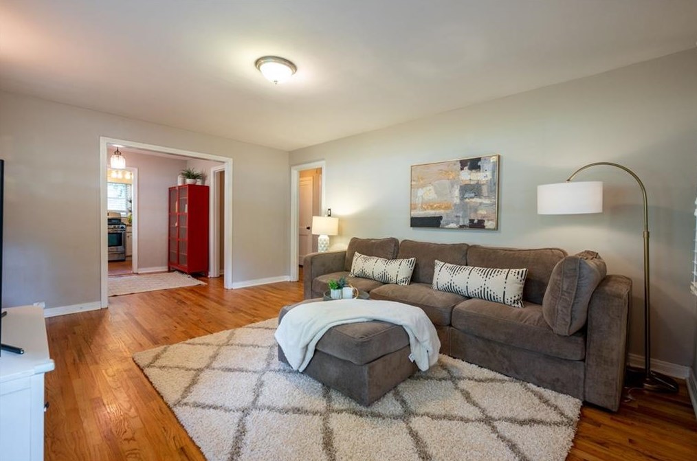 1000 Gaylemont Cir, Decatur GA  30033-4813 exterior