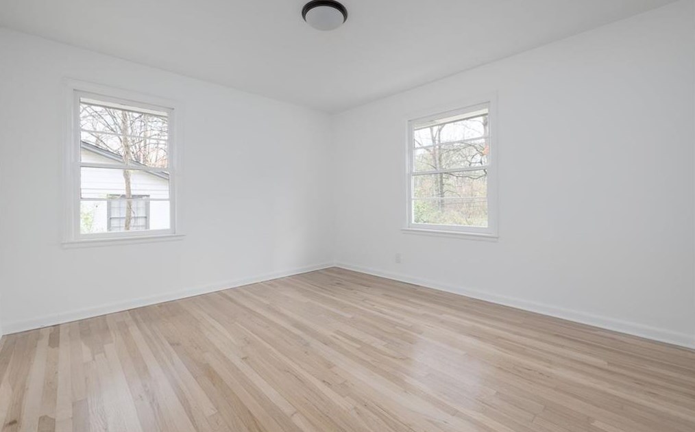 812 Larry Ln, Decatur GA  30033-4819 exterior