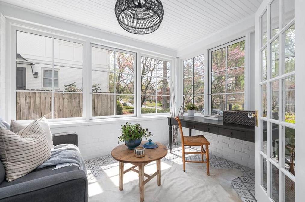 307 Superior Ave, Decatur GA  30030-1818 exterior