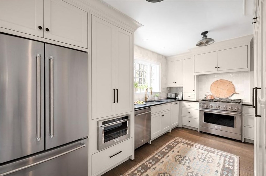 307 Superior Ave, Decatur GA  30030-1818 exterior