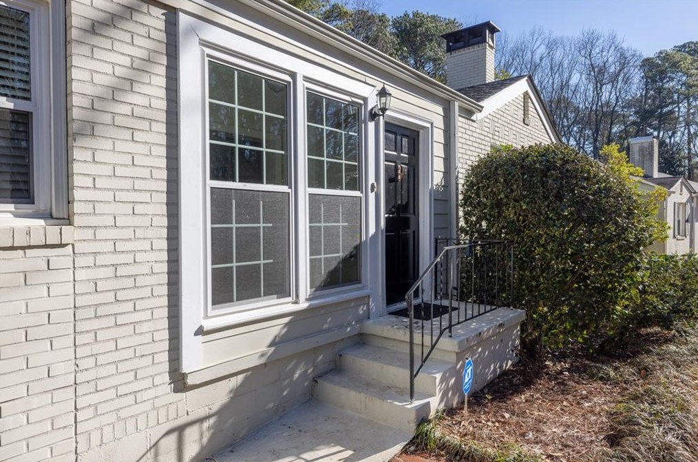 2354 Wineleas Rd, Decatur GA  30033-5519 exterior