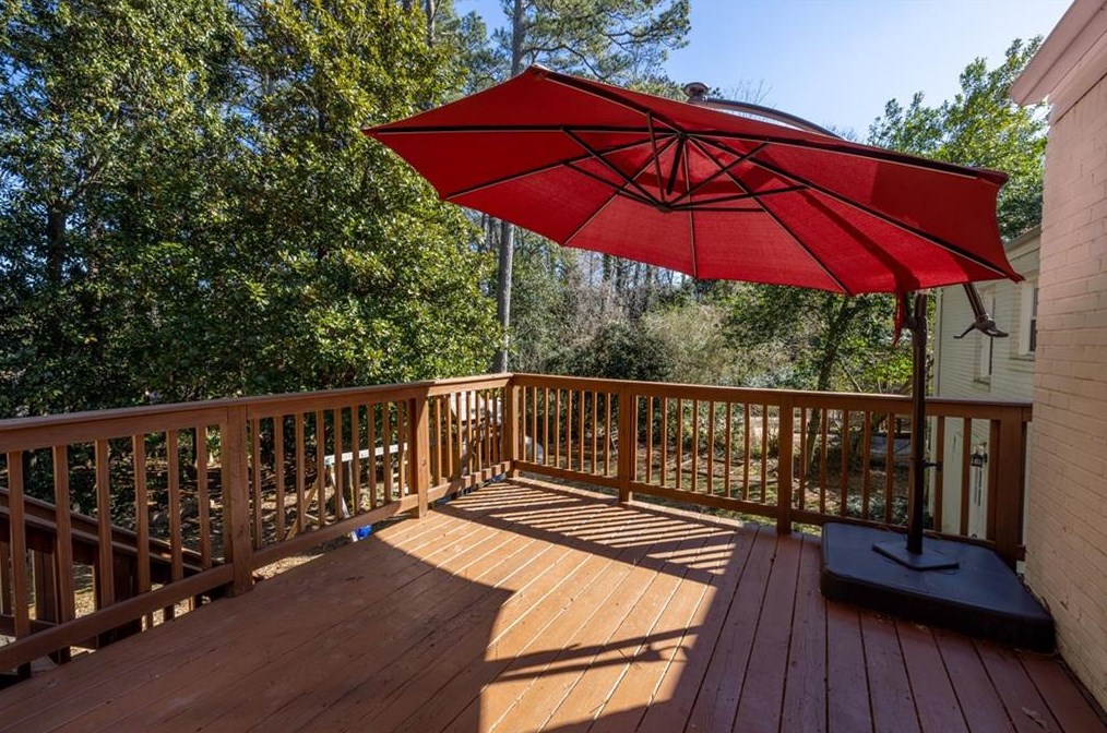 2354 Wineleas Rd, Decatur GA  30033-5519 exterior