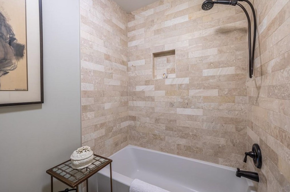 206 Ridley Howard Ct, Decatur GA  30030-2381 exterior