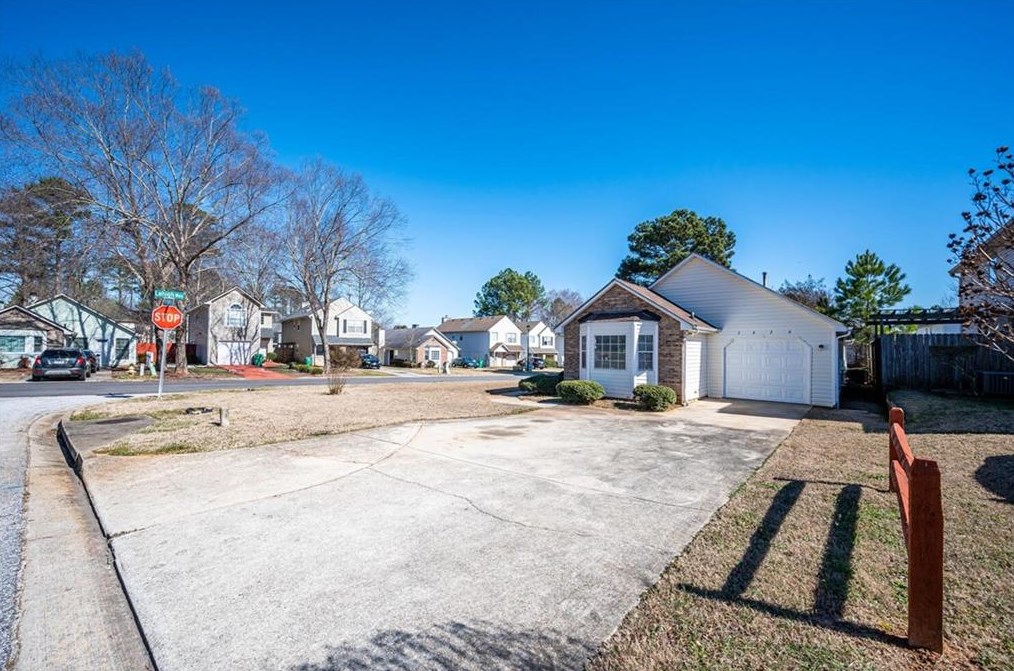 3626 Silver Springs Ct, Decatur GA  30034-5733 exterior