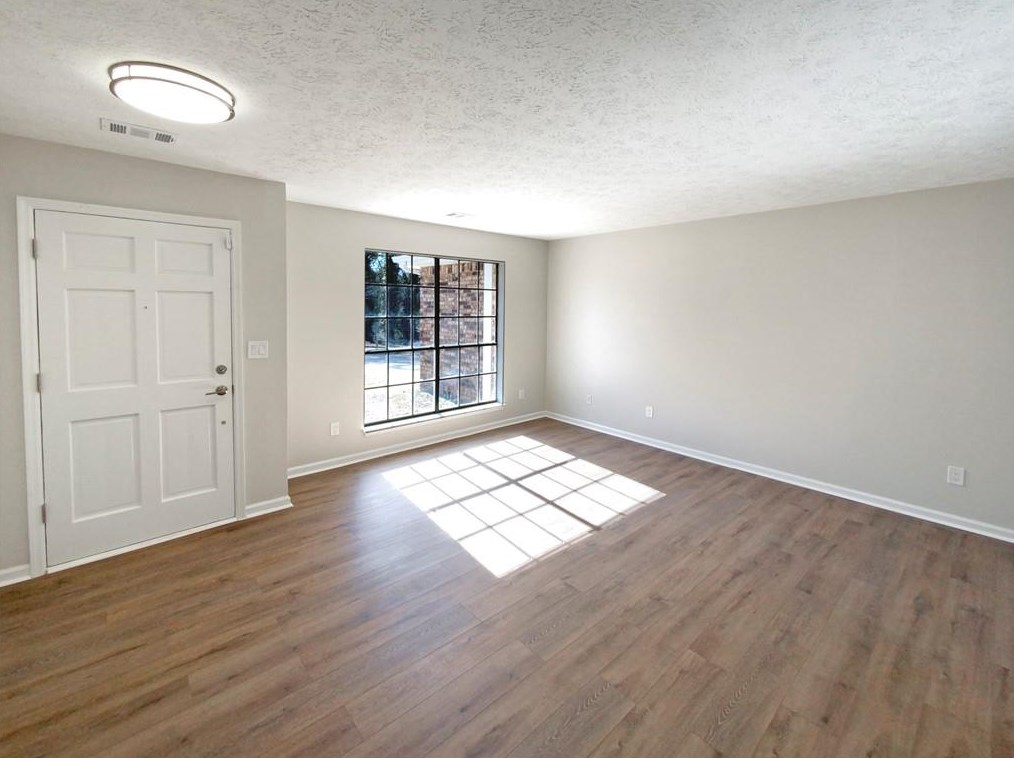 3926 Dalhouise Ln, Decatur GA  30034-5801 exterior