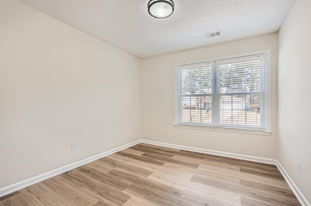 4067 Wintersweet Dr, Decatur GA  30034-5236 exterior