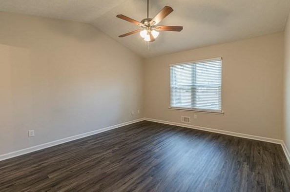 572 Emerald Pines Dr, Dallas GA  30157-8527 exterior