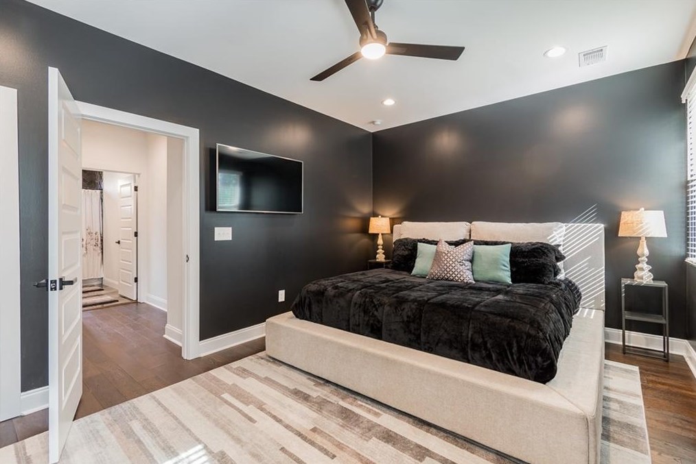 2399 Fair Ln, Decatur GA  30032-6359 exterior