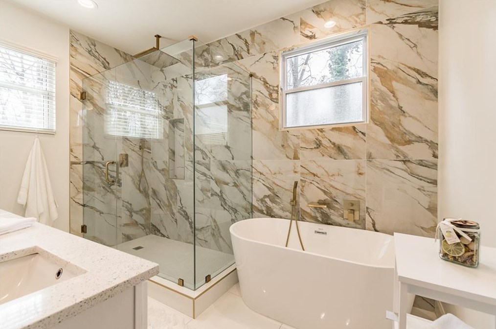 2399 Fair Ln, Decatur GA  30032-6359 exterior