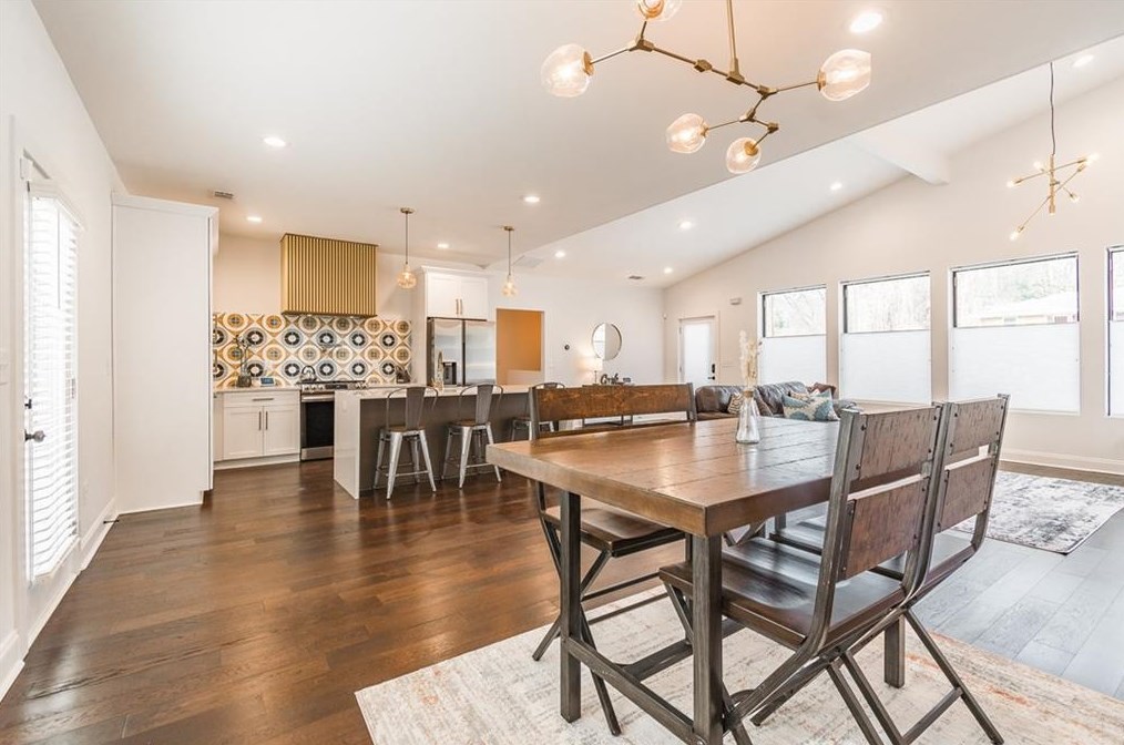 2399 Fair Ln, Decatur GA  30032-6359 exterior